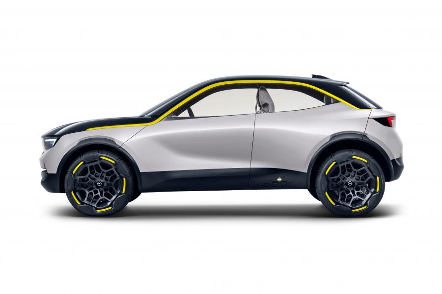 Opel GT X Experimental 2018 года  (фото 45 из 46)